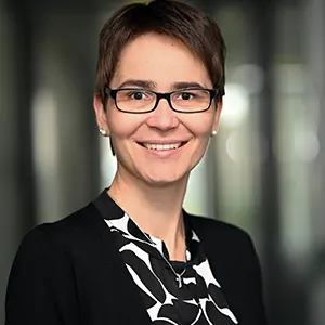 Prof. Dr. Christina Holzapfel